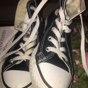 Girls Coverse Black Hightops